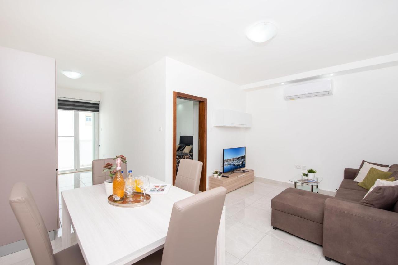 Flotta Island Apartments Gzira Екстериор снимка