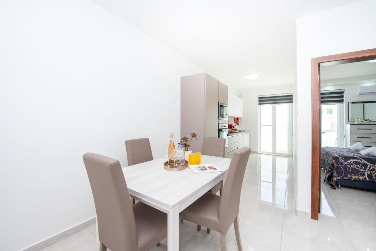 Flotta Island Apartments Gzira Екстериор снимка