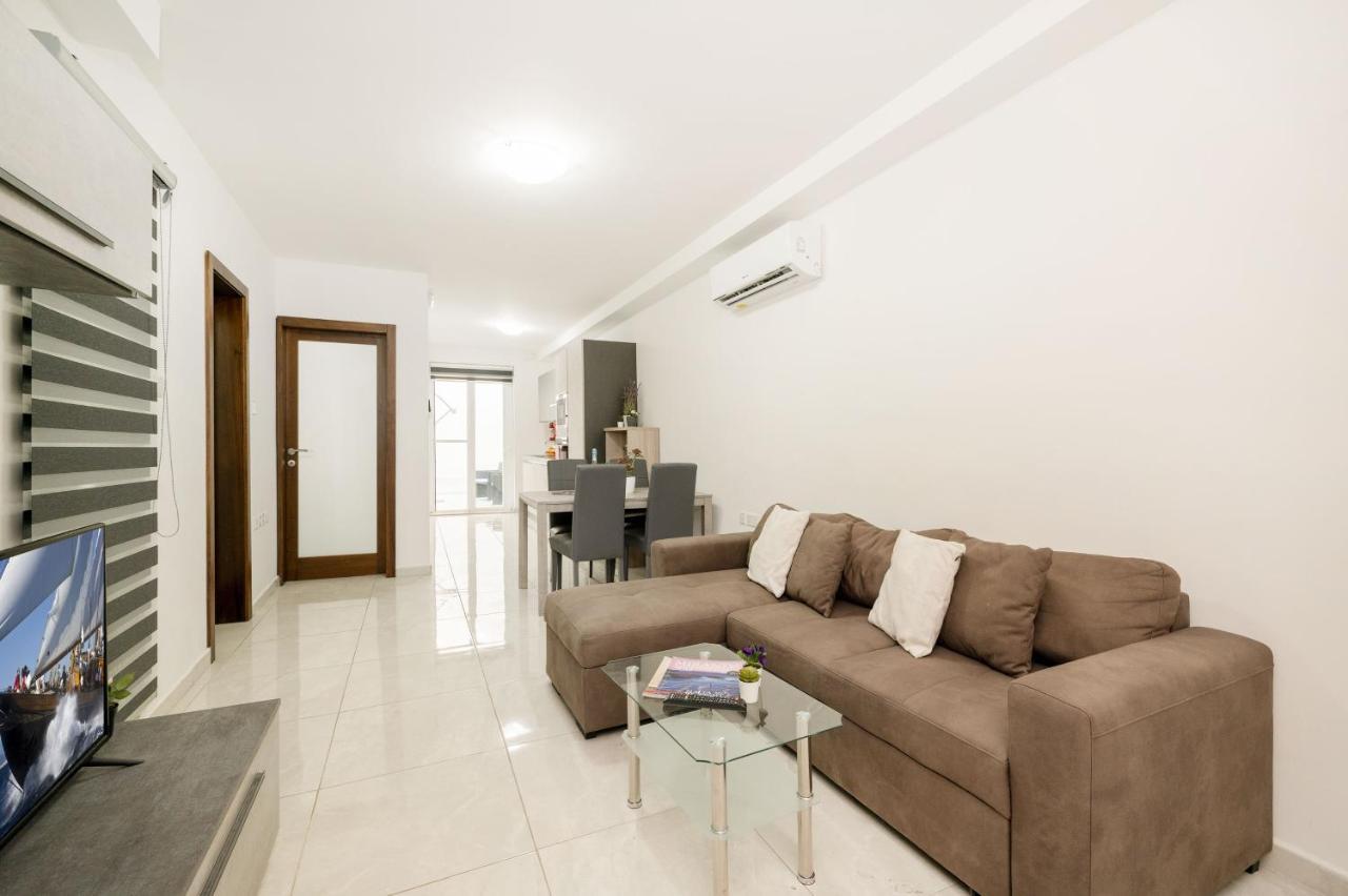 Flotta Island Apartments Gzira Екстериор снимка