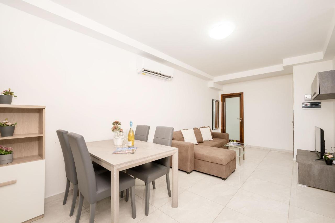 Flotta Island Apartments Gzira Екстериор снимка