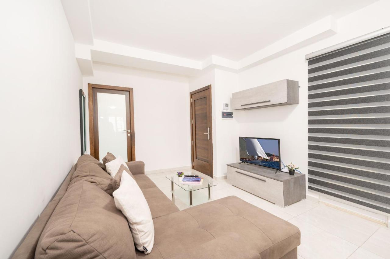 Flotta Island Apartments Gzira Екстериор снимка